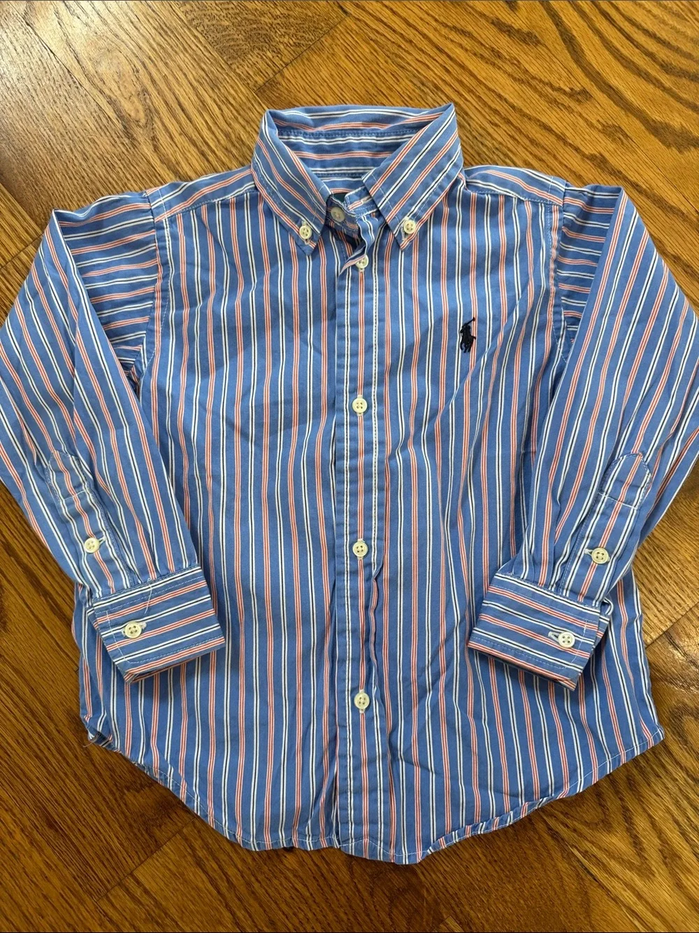 Boy’s Ralph Lauren Button Up/Button Down Shirt. Size 3/3T. Like New Condition.